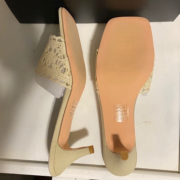 New Fashion Nova Beige Crochet Square-Toe Slide Mules - Picture 3 of 8